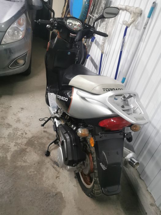 Продам скутер TORNADO 150 срочно торг