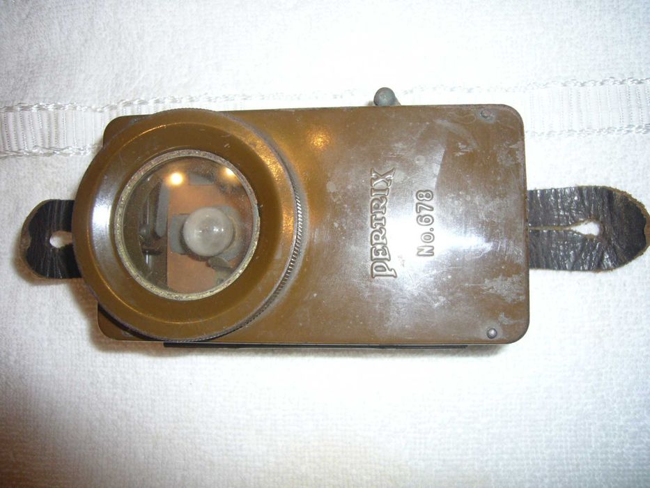 Немски сигнален военен фенер ”Pertrix” № 678