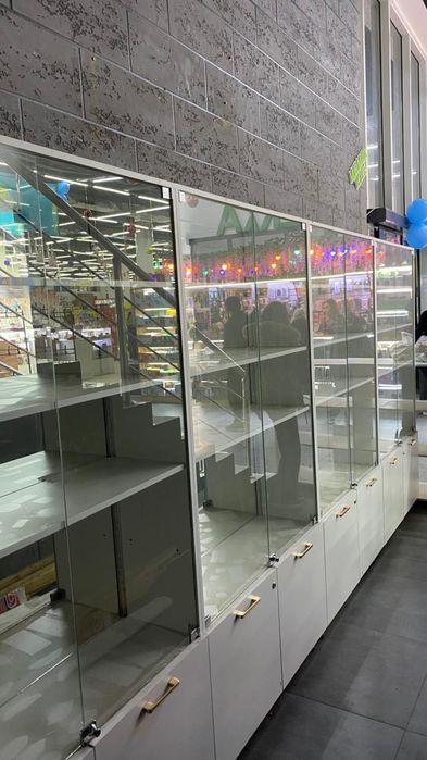 Срочно продается! Стеллаж