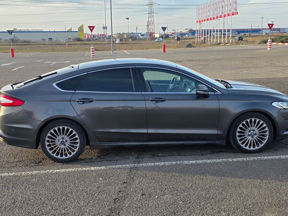 FORD Mondeo 2015 — imagine 14