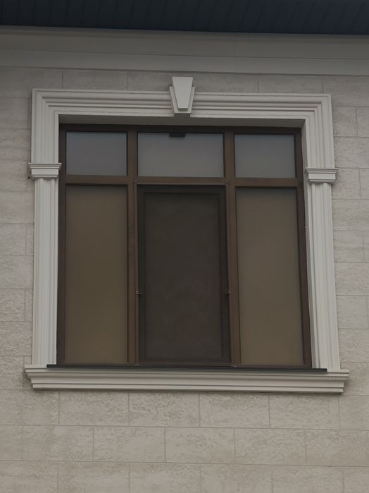 Обрамления на окна и дом