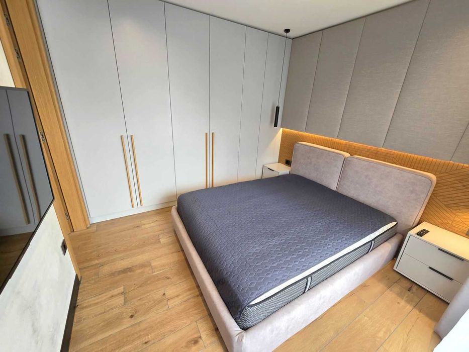 Дизайнерски обзаведен апартамент с 3 спални за продажба в Банско