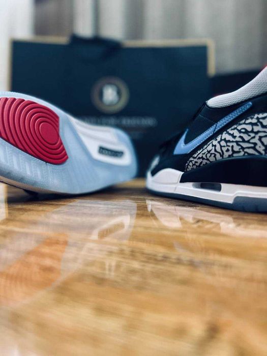 мужские кроссовки Air Jordan LEGACY 312 РАЗМЕР 43,44