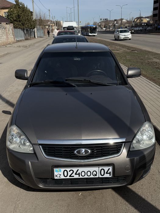 Приора 2 2015 год хэтчбэк