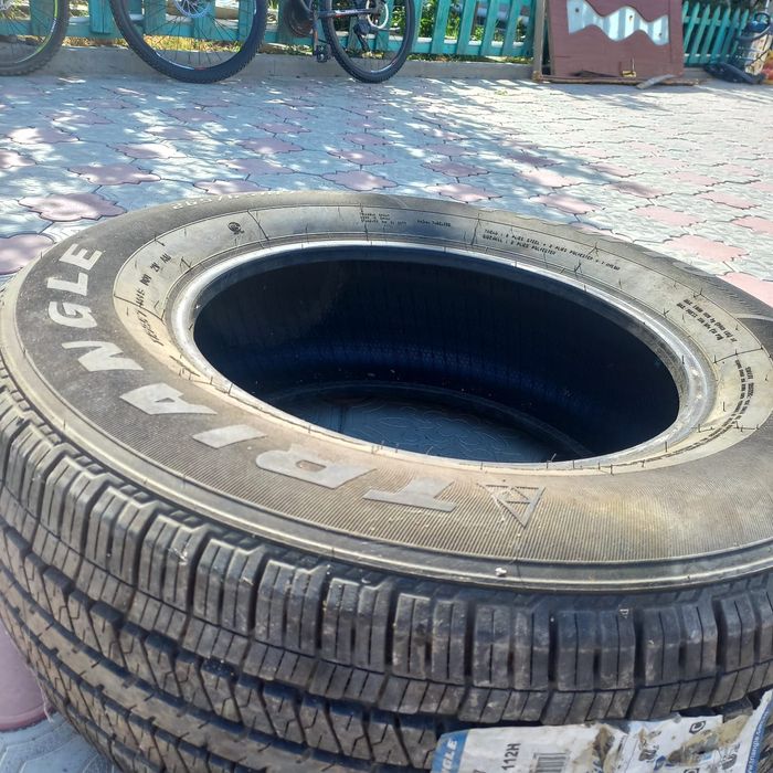 Продам покрышки легковой машины