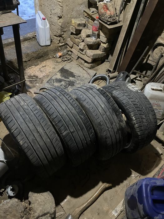 Балон 245/45/18)))