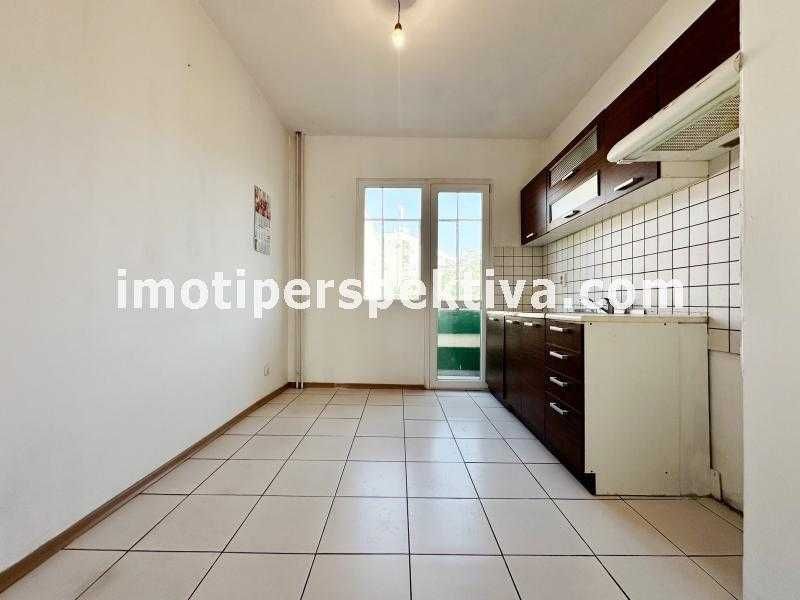 Продава се Двустаен апартамент в Пловдив, Кършияка - 64 кв.м за 956 €/кв.м - Снимка #2