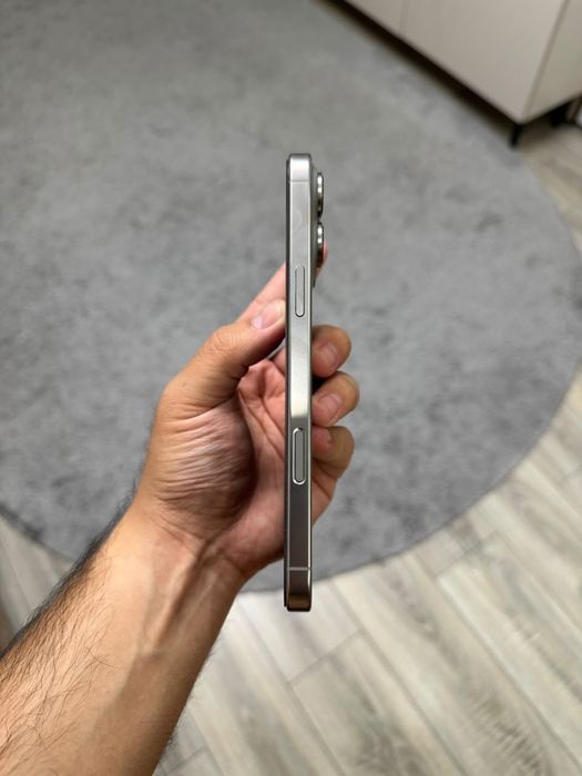 Продам iPhone 16 pro max