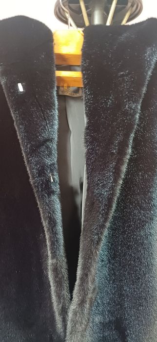 Продам шубу норковую