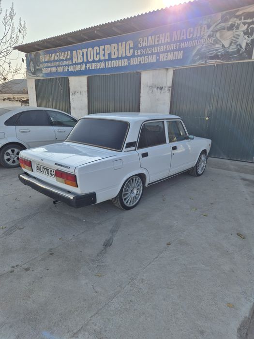 Vaz 2107 sotiladi 2008