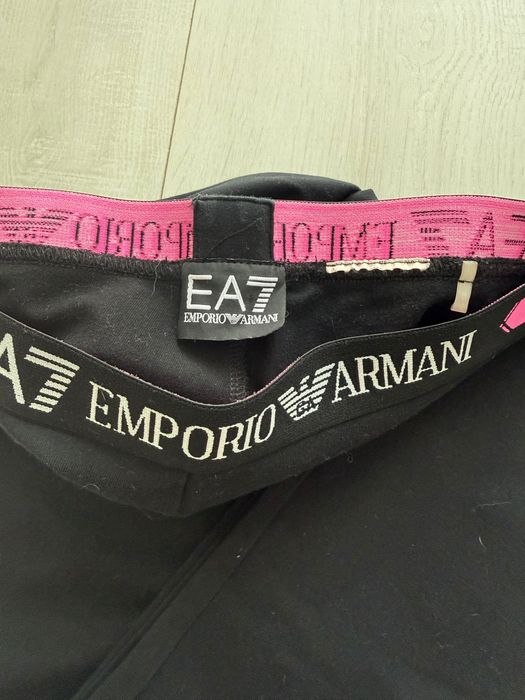 Клин Emporio Armani