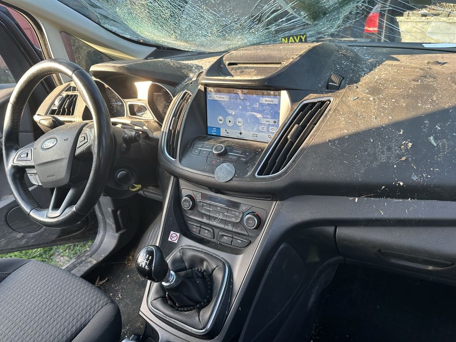 Faruri xenon Ford Grand C-max facelift daylight 2016 far stanga far dreapta