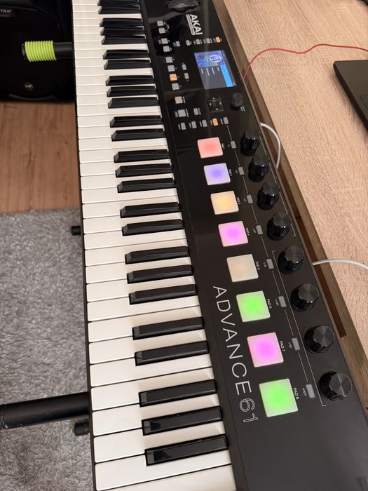 Clapa MIDI Akai Advance 61 PROFESSIONAL