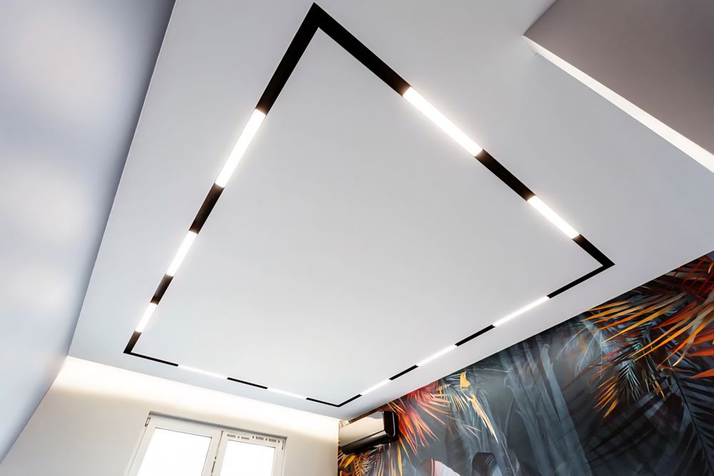 Натяжные потолки с магнитными треками