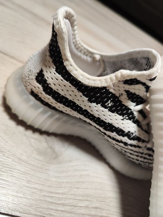 Adidas Yeezi оригинални