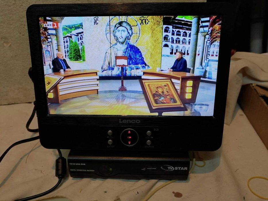 Продавам чисто ново ТВ с ДВД  LENCO 9 '' и 10''за кола и дома