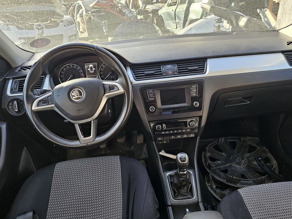 Carenaj roata fata stanga Skoda Rapid 3 (2012 - 2017) 1.6 tdi CXMA
