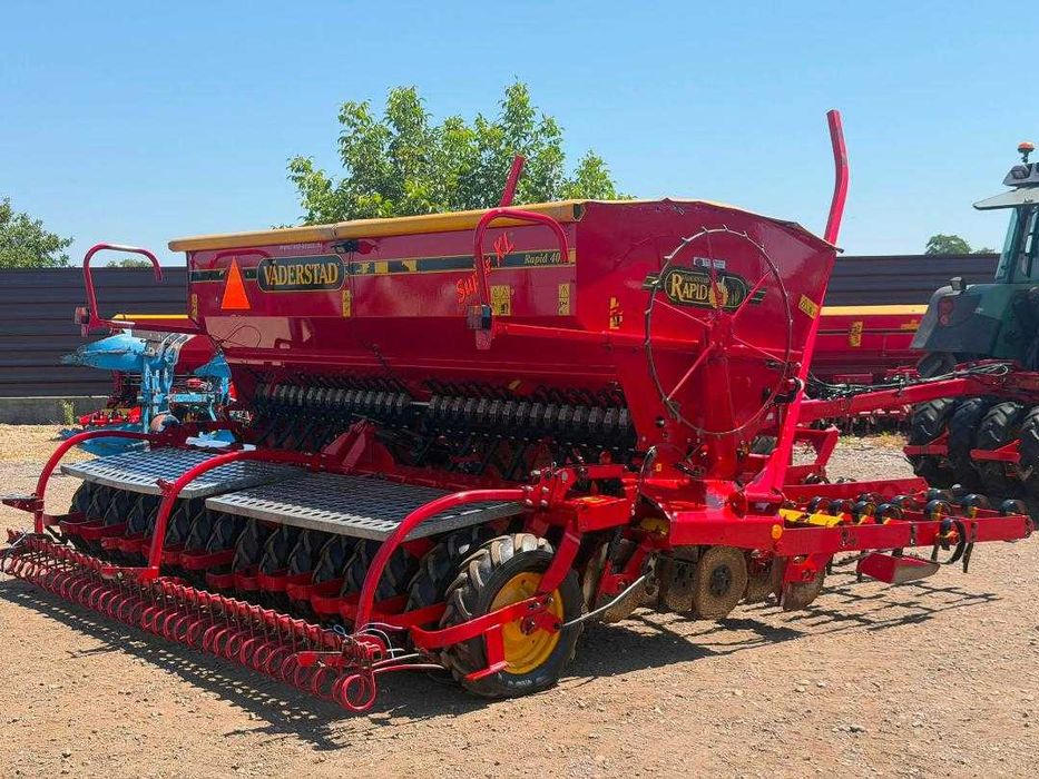 Semanatoare Vaderstad  400 C SUPER XL cu FERTILIZARE si PREGATIRE an 2017 Kuhn Monosem Lemken John Deere Case Claas Fendt New Holland Same Deutz Fiat