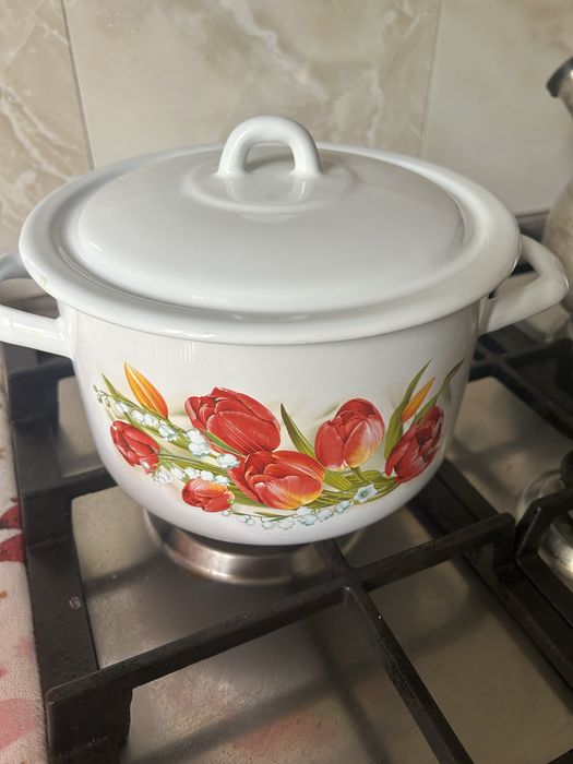Кастрюли эмалированные