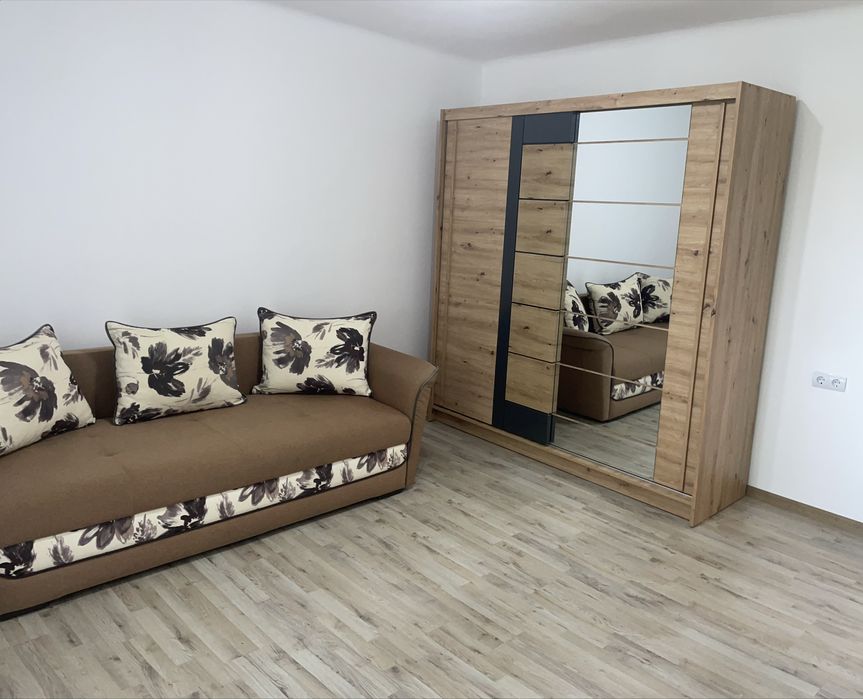 Inchiriez garsoniera complet renovata