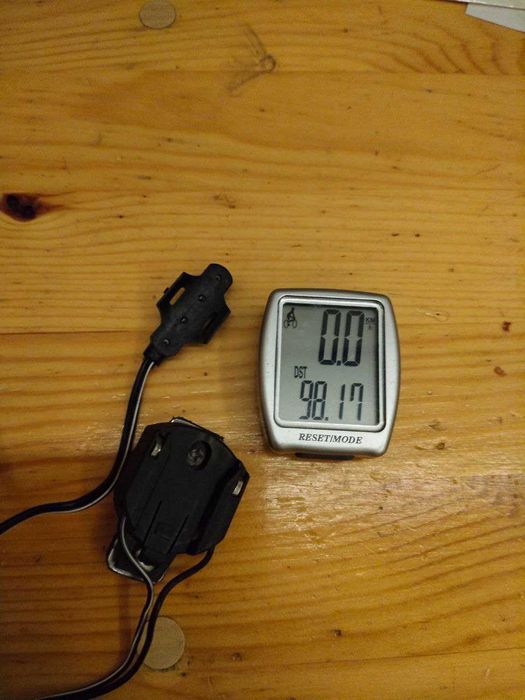 Продам велокомпьютер