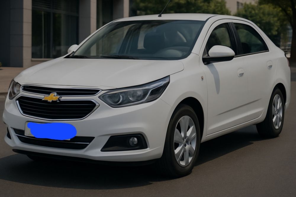 Cobalt rangi oq avtomat karobka