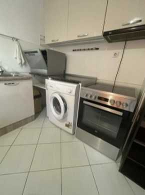 Дава се под наем Двустаен апартамент в София, Център - 70 кв.м за 500 € - Снимка #1