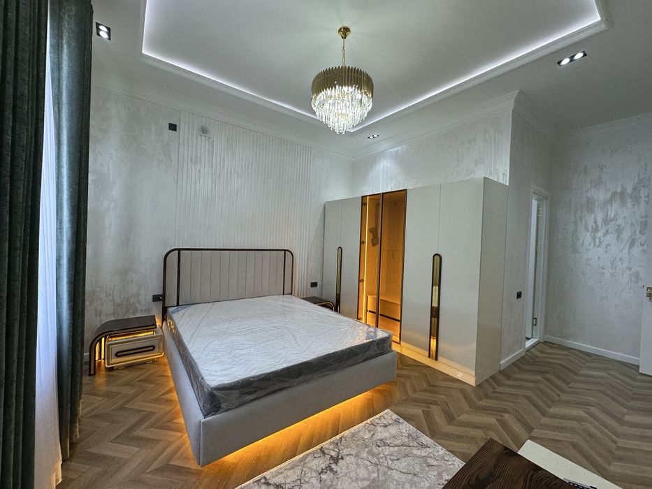 Sergeli Media Parkda 2 sotok uy sotiladi