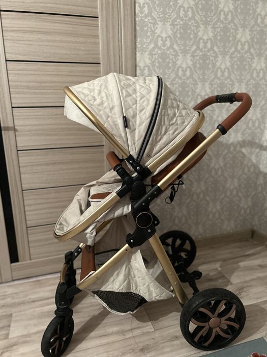 Продам коляску Teknum