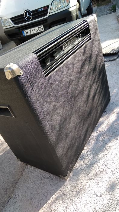 Кубе за китара и бас Wachburn