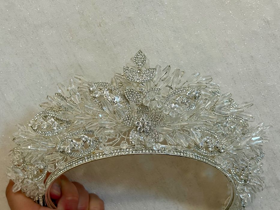 Луксозна корона с кристали