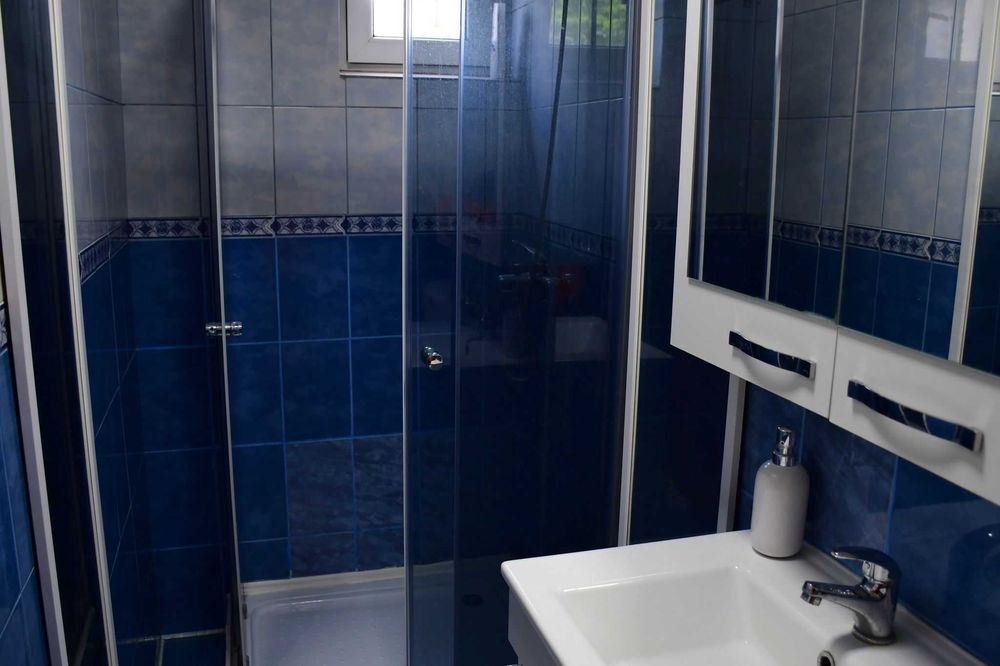 Închiriez Garsonieră Moderna Zona Gara