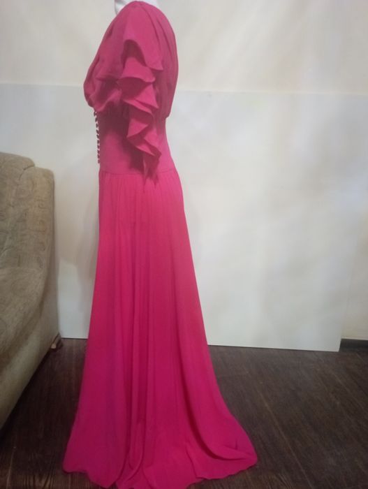 Платье вечернее длины