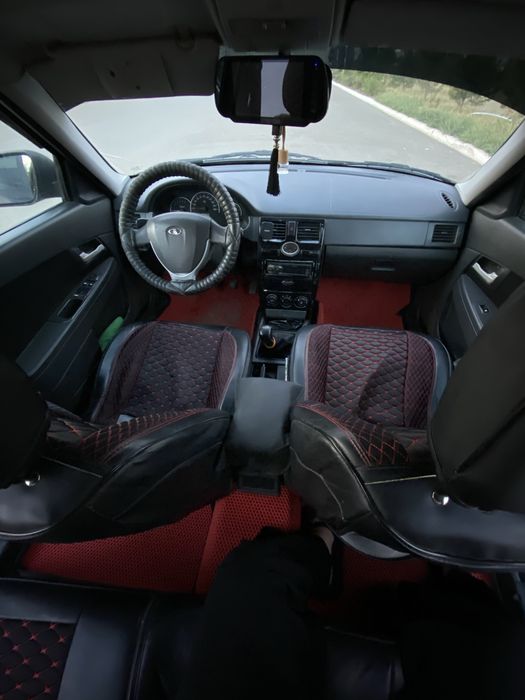 Продам машину приору