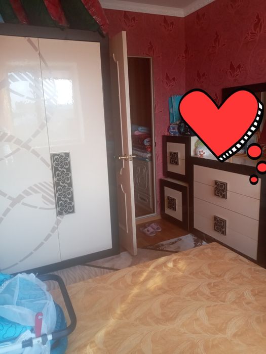 Продам спальный гарнитур в отличном состояние.