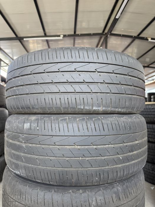2 Броя 235/50/19 Hankook 5,9mm