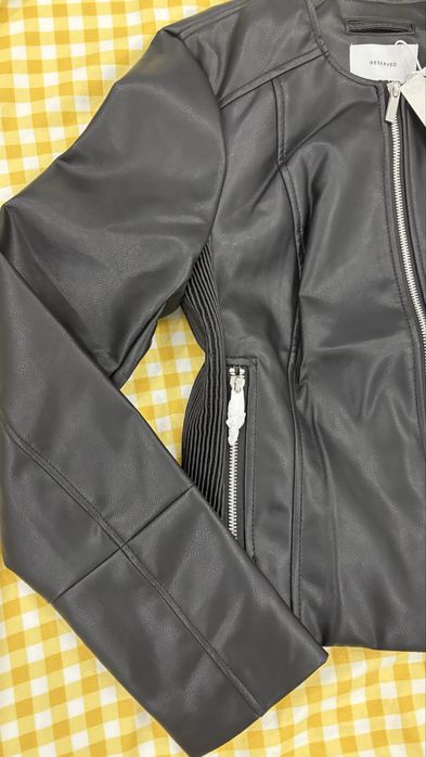 Reserved дамско черно кожено яке еко кожа