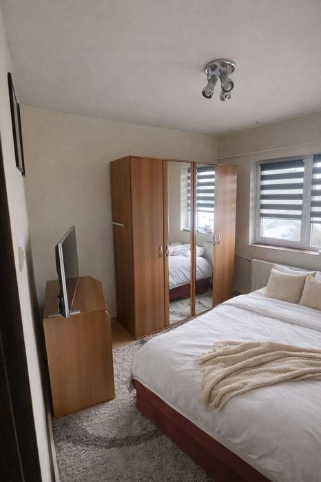 Apartament 4 camere str Romana