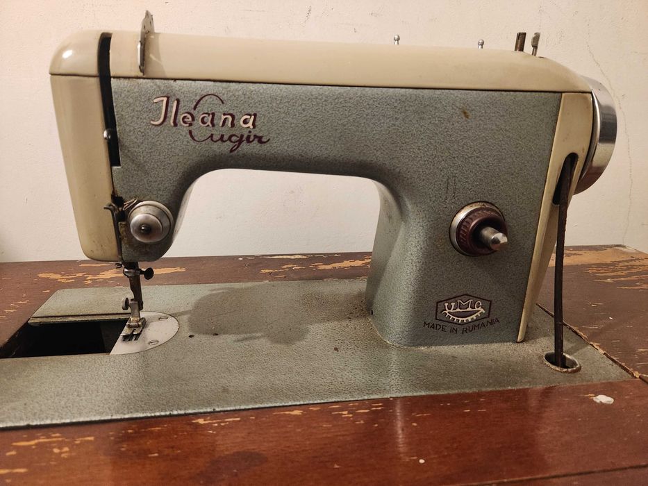 Vând mașina de cusut Ileana în stare bună de funcționare