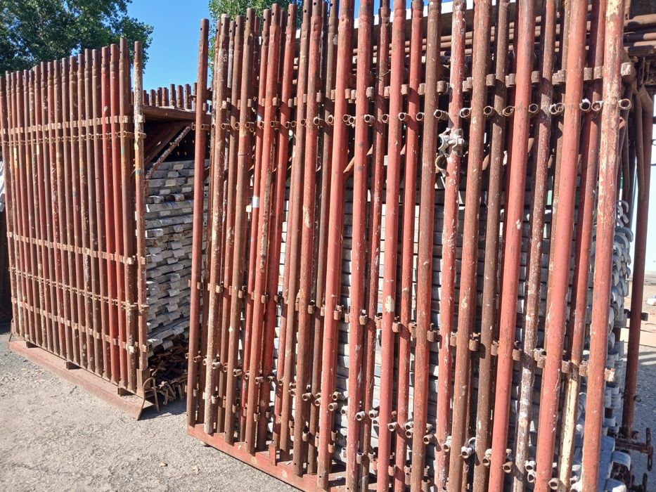 Inchiriez Schela, Popi metalici, Panouri Doka