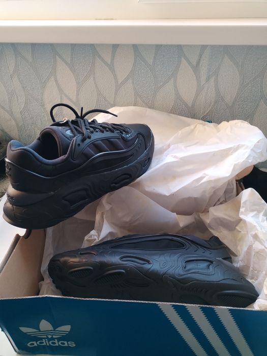 Adidas Oznova 44номер 28см.