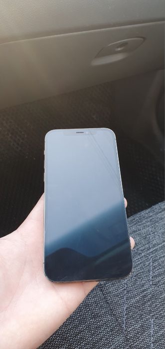 iPhone 12 pro 128 / 79 yomkost