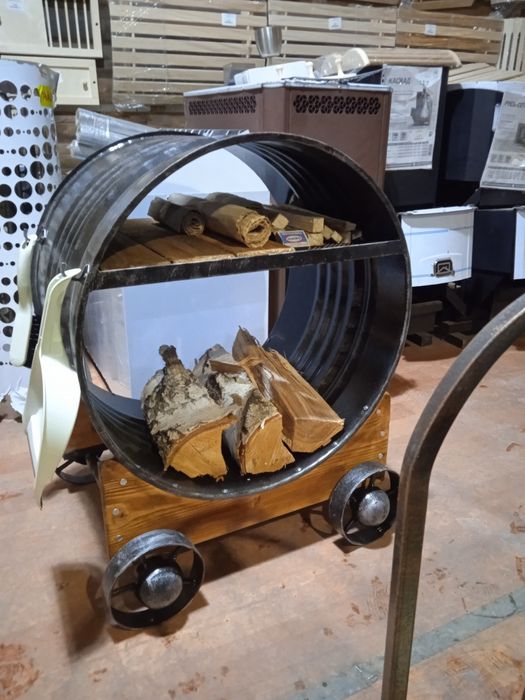 Дровница для камина