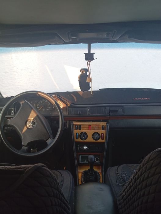 Продам Mercedes Benz w124