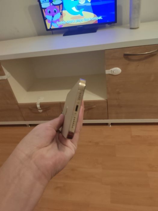 Продам iPhone 13 Pro Max