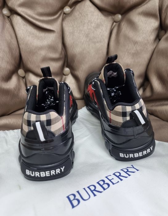 Маратонки Burberry