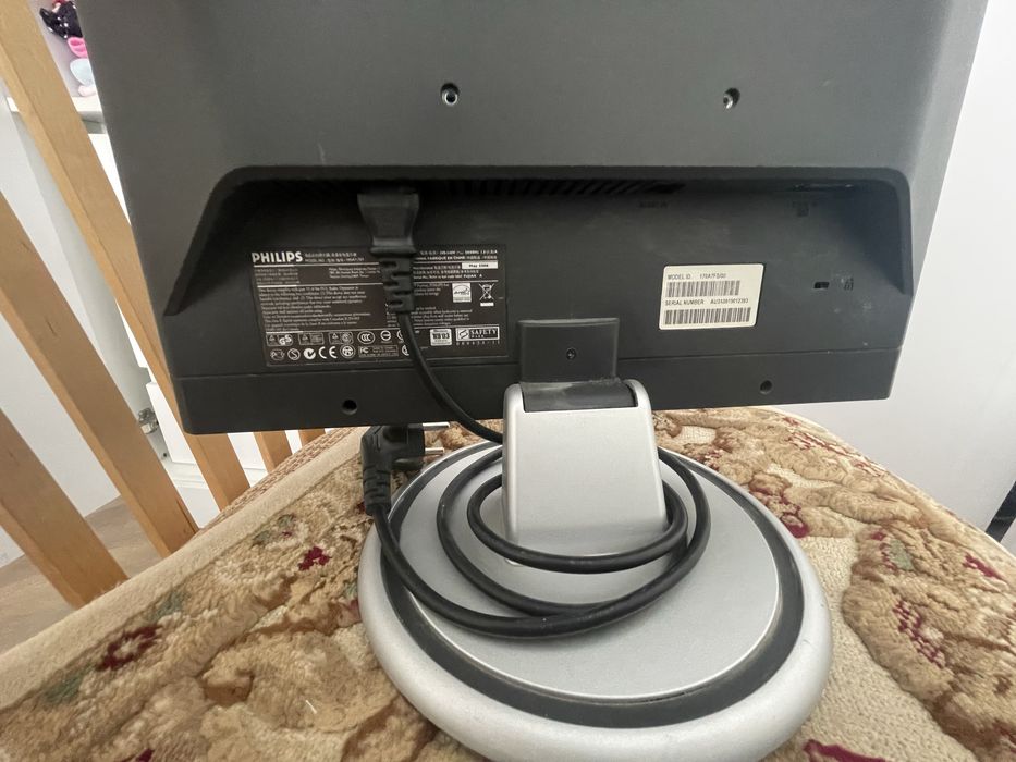 монитор Phillips