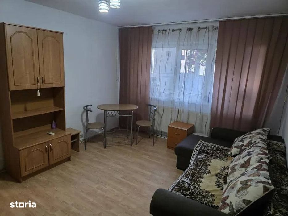 Apartament 3 camere,Craiovița Nouă,parter înalt, centrală,balcon