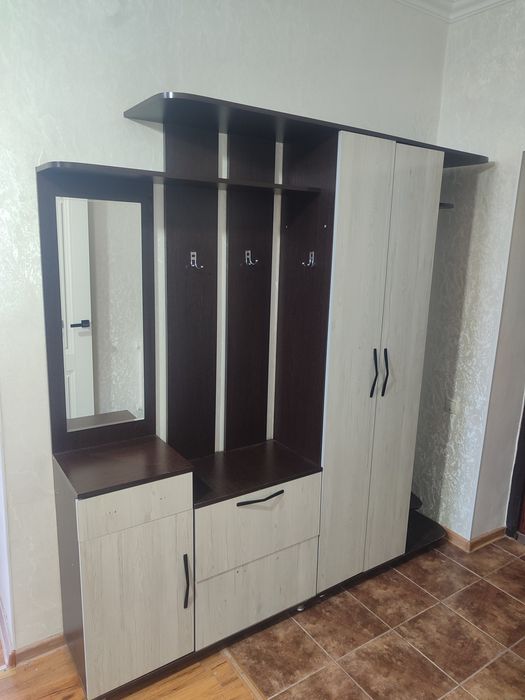Прихожка продается