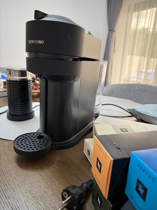 Aparat cafea Nespresso